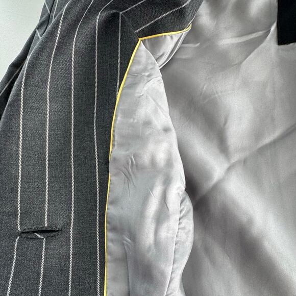 DARA LAMB Haute De Gamme Women's Pinstripe Gray Blazer Jacket Size Medium - Picture 8 of 11